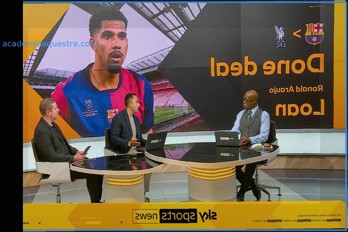 Liverpool anuncia a contratação de Ronald Araújo do Barcelona
