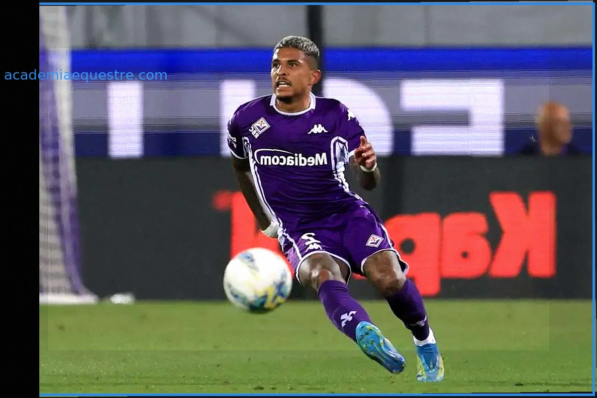 Barcelona monitora situação de lateral da Fiorentina